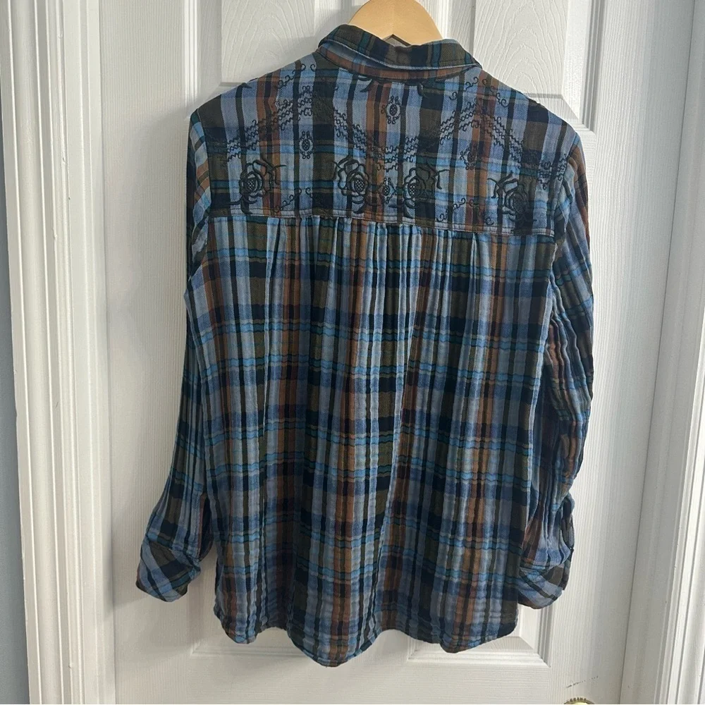 Free People Button Down Shirt Plaid Flannel Embroidered Boho Western Size Small